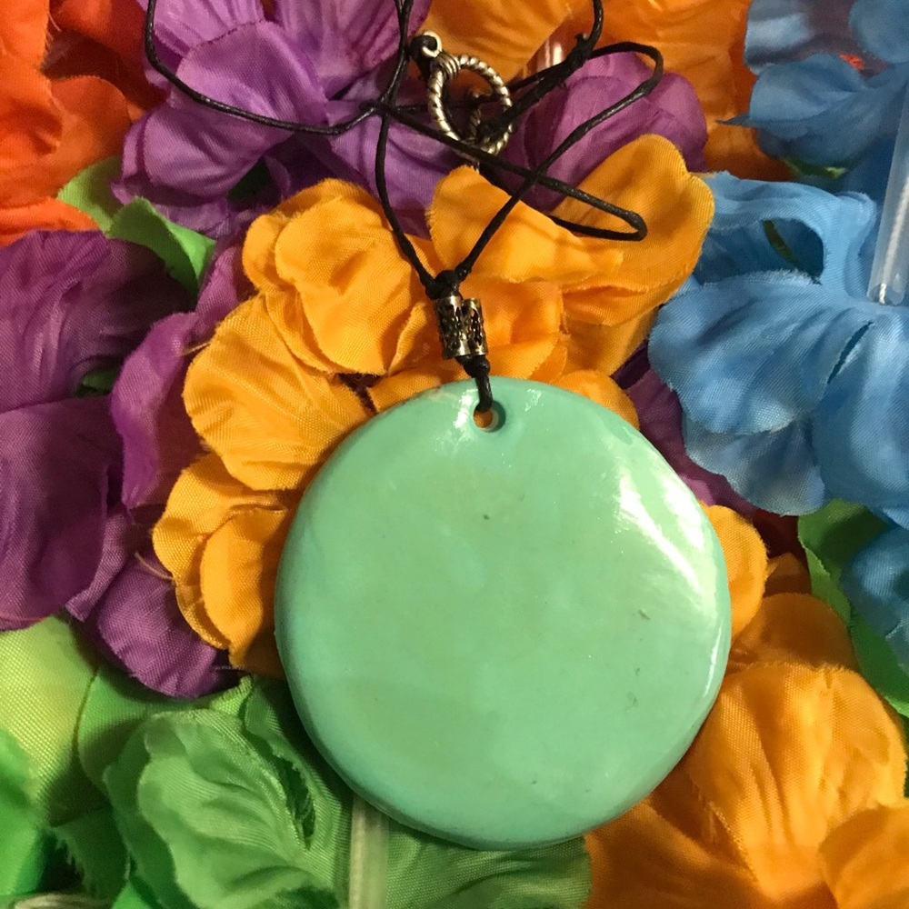 Necklace - Picture 4 of 15